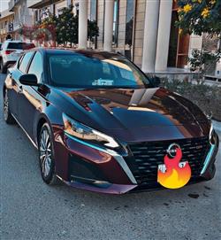 نيسان ألتيما